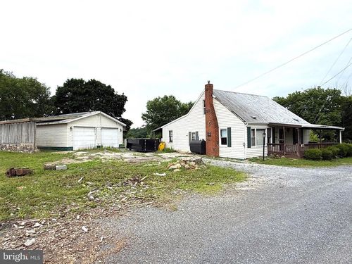 1435 Gerrardstown Rd, GERRARDSTOWN, WV, 25420-4523 | Card Image