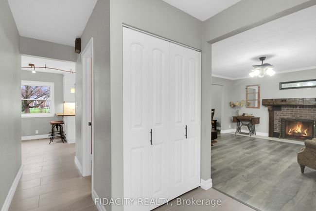 6657 Bluebird St, House other with 3 bedrooms, 3 bathrooms and 4 parking in Kars ON | Image 6