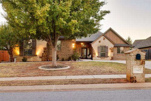 2425 Glenmere Drive, Edmond, OK, 73003 | Card Image