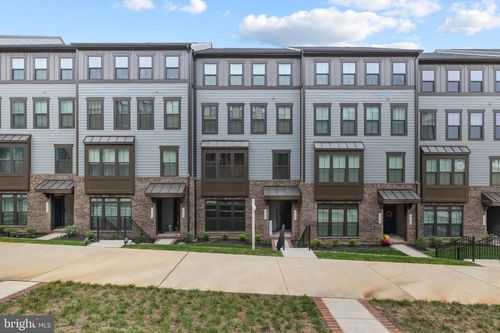 17379 Harrison Ridge Dr, DUMFRIES, VA, 22026-2870 | Card Image