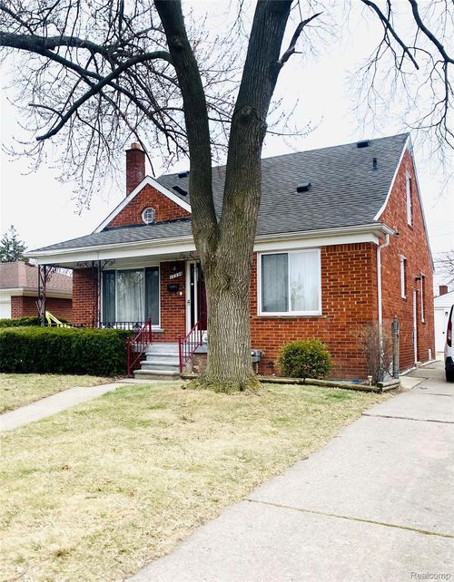 17334 Sprenger Ave, Eastpointe, MI, 48021-3110 | Card Image