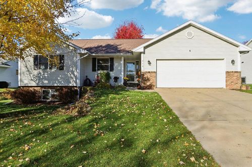 712 Brookview Trail, Mount Horeb, WI, 53572 | Card Image
