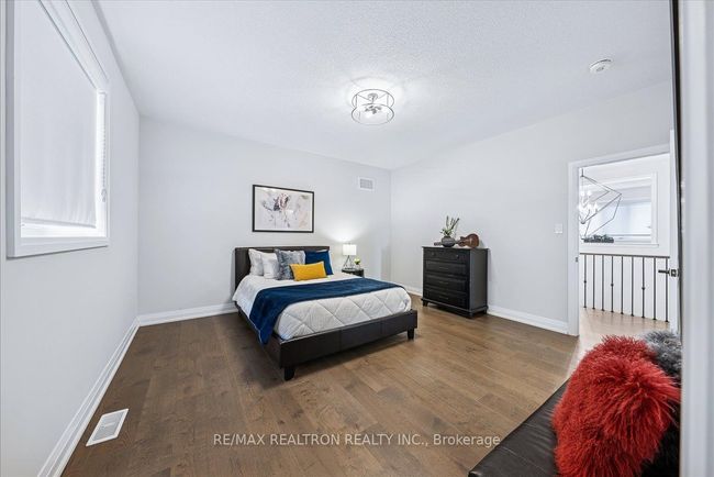 92 Klees Cres, House other with 4 bedrooms, 4 bathrooms and 2 parking in Aurora ON | Image 34
