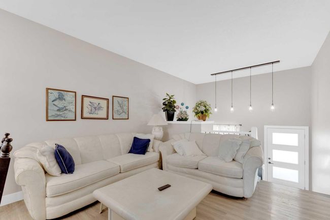 11 Ian Way, House other with 3 bedrooms, 2 bathrooms and 2 parking in Sylvan Lake AB | Image 9