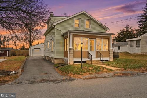 433 Elwyn Ter, MANHEIM, PA, 17545-2205 | Card Image