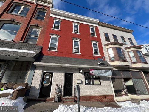 913 Centre St, Ashland, PA, 17921-1243 | Card Image