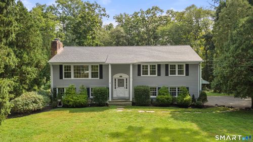 113 Dogwood Ln, Stamford, CT, 06903-4532 | Card Image