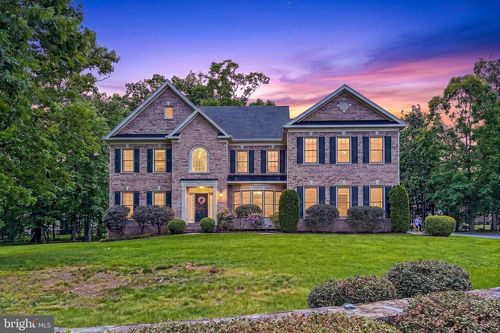 5841 Saddle Downs Pl, Centreville, VA, 20120-4916 | Card Image