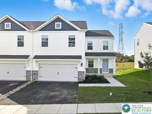 242 Winding Rd, Forks Twp, PA, 18040-8809 | Card Image