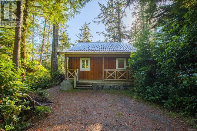 225 Boardwalk Blvd, House other with 2 bedrooms, 1 bathrooms and 2 parking in Ucluelet BC | Image 7
