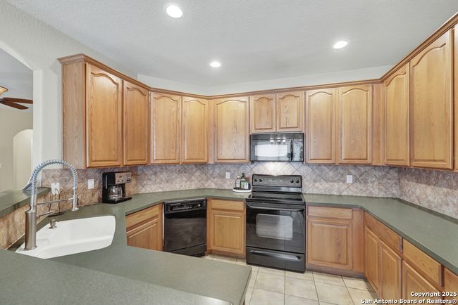 570 Cypress Pass Rd, House other with 4 bedrooms, 2 bathrooms and null parking in Spring Branch TX | Image 15