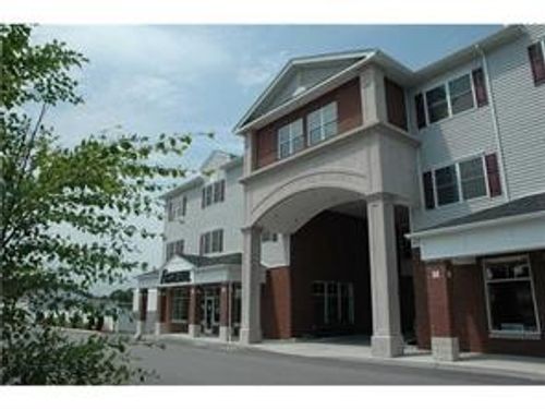 unit-203-114 Granite St, Westerly, RI, 02891-2489 | Card Image