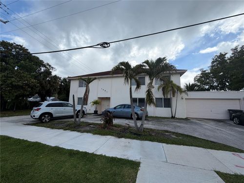 1481 7th St, West Palm Beach, FL, 33401-3042 | Card Image