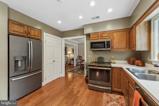 9412 Crosspointe Dr, House other with 4 bedrooms, 4 bathrooms and null parking in FAIRFAX STATION VA | Image 12