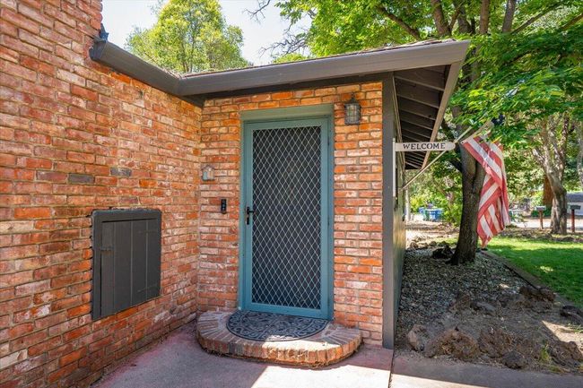 2551 S Waverly Ave, House other with 3 bedrooms, 2 bathrooms and null parking in Redding CA | Image 42