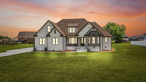 74 Holt Ln, Tullahoma, TN, 37388-6237 | Card Image