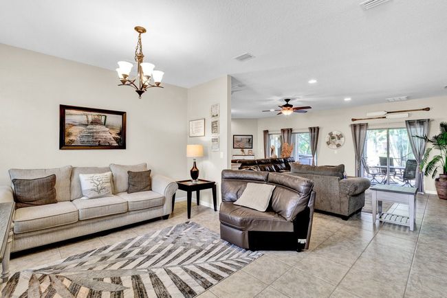 337 Sebastian Crossings Blvd, House other with 3 bedrooms, 2 bathrooms and null parking in SEBASTIAN FL | Image 7