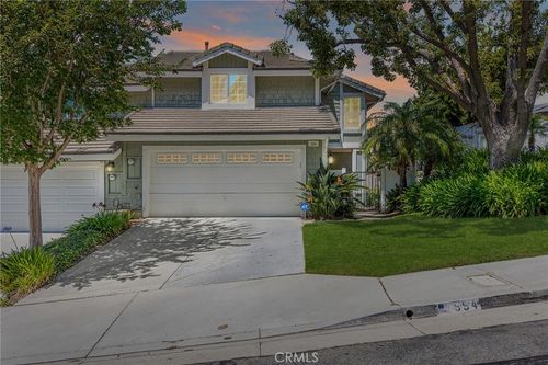 554 S Indian Trl, Anaheim, CA, 92807-4713 | Card Image