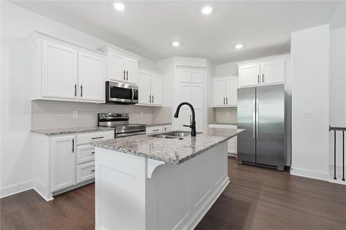 204 S Marimack Ct, Kearney, MO, 64060-7556 | Card Image