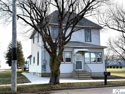 18237 Sperl Ave, New Ulm, MN, 56073-4425 | Card Image