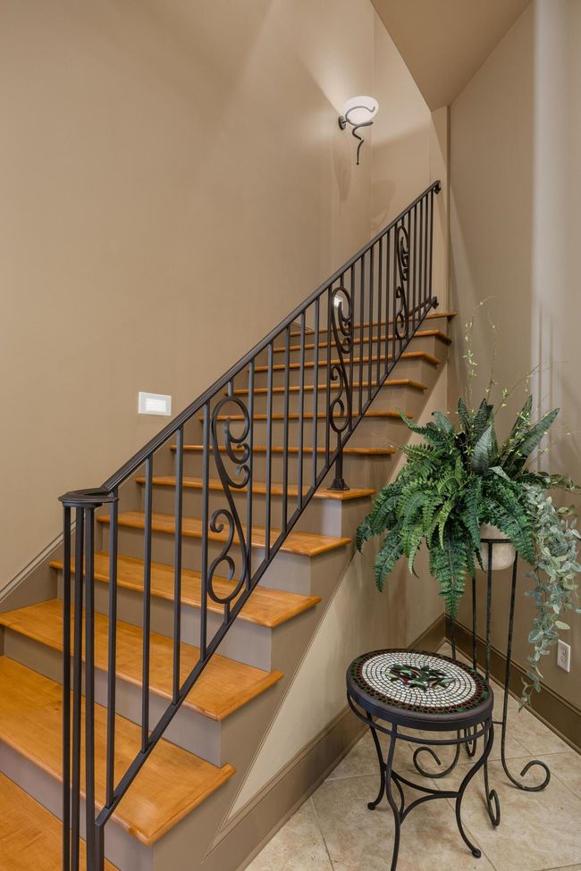 Let's go to the Upper Level | Image 66