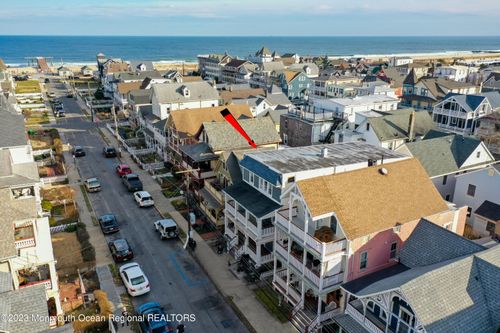 32 Embury Ave, Ocean Grove, NJ, 07756-1375 | Card Image