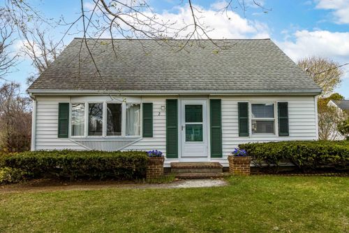 2 Montauk St, Teaticket, MA, 02536-6740 | Card Image