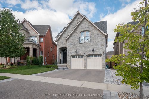 67 Foxtail Crt, Halton Hills, ON, L7G0G3 | Card Image