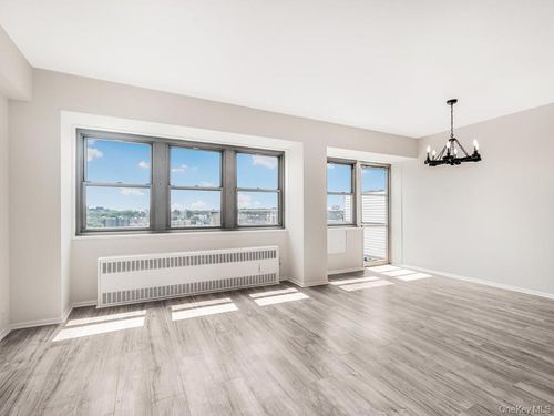 21c-290 W 232nd St, Bronx, NY, 10463-4047 | Card Image