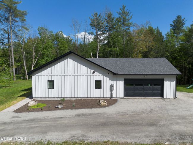 10 Terra Ferma Dr, House other with 3 bedrooms, 3 bathrooms and null parking in Egremont MA | Image 30