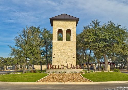 727 Blaze Ridge Blvd, Bulverde, TX, 78163-2599 | Card Image