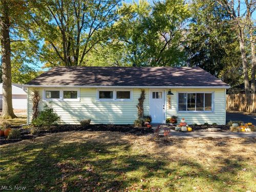 9898 Oakwood Drive, Twinsburg, OH, 44087 | Card Image