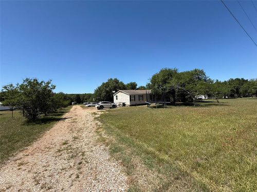 144 Pump Station Rd, Elgin, TX, 78621-3175 | Card Image