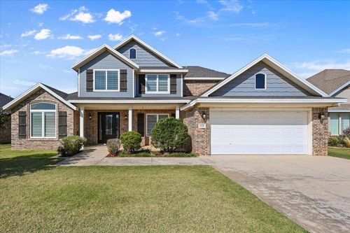825 Avenue T, Shallowater, TX, 79363-1210 | Card Image