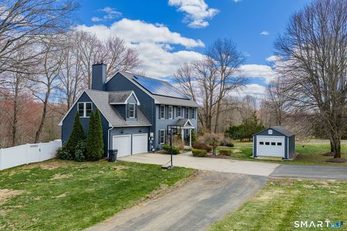 977 Sheldon St, West Suffield, CT, 06093-3524 | Card Image