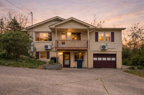104 Lilac Dr, Berea, KY, 40403-1525 | Card Image