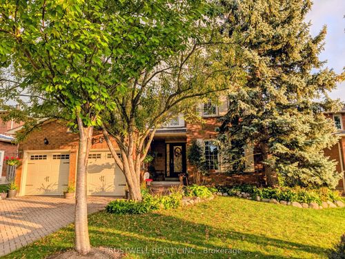 82 Long Island Crescent, Markham, ON, L3P7L8 | Card Image