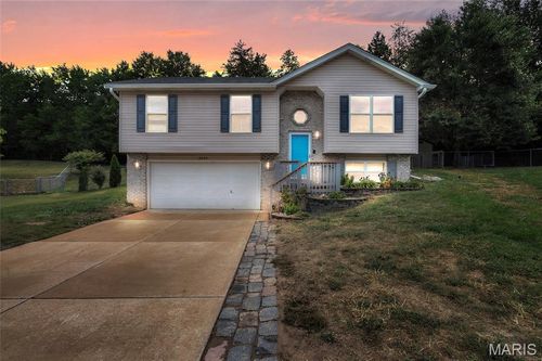 2090 Camino Real Dr, Herculaneum, MO, 63048-1638 | Card Image