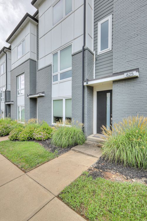 825-825 Vibe Pl, Nashville, TN, 37216-2541 | Card Image
