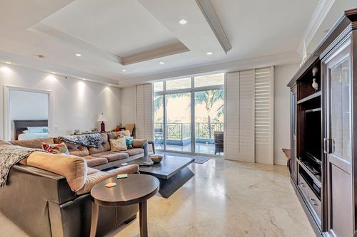 302-701 Se 21st Avenue, Deerfield Beach, FL, 33441 | Card Image