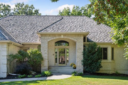 16215 44th Ave N, Plymouth, MN, 55446-2537 | Card Image