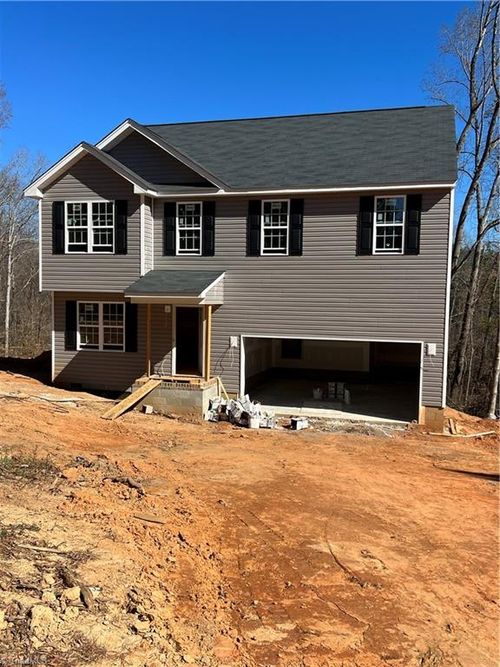 6061 Stanleyville Dr, Rural Hall, NC, 27045-9741 | Card Image