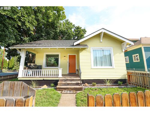 415 E Cannon Dr, Heppner, OR, 97836-2006 | Card Image