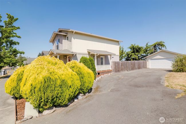2 car garage and RV parking | Image 17
