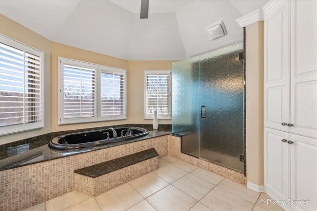 30W249 Maple Tree Ln, House other with 3 bedrooms, 4 bathrooms and 6 parking in Wayne IL | Image 27