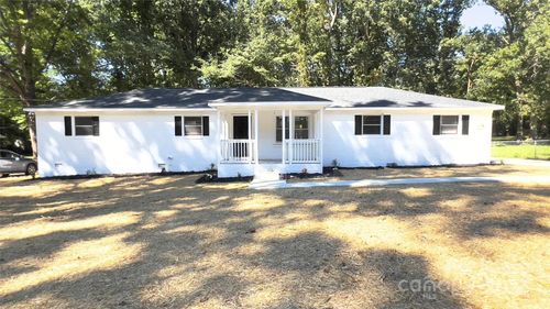 308 Robinson Ave, Matthews, NC, 28104-7338 | Card Image