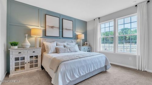 31 Victoria Gardens Sq, Tinton Falls, NJ, 07753-7697 | Card Image