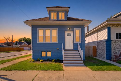 1401 72nd St, Chicago, IL, 60636-4001 | Card Image