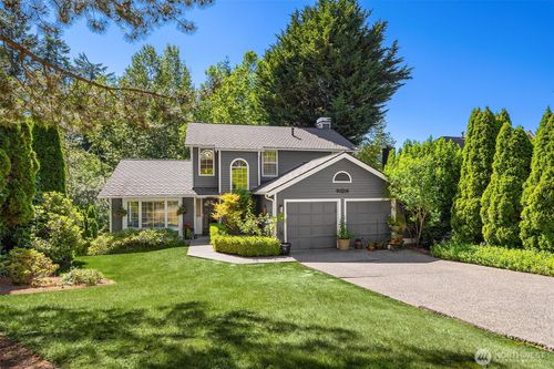4261 244th Pl Se, Sammamish, WA, 98029-7547 | Card Image
