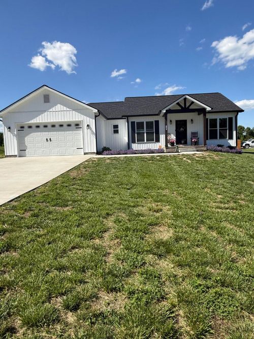 132 Allyson Cir, Junction City, KY, 40440-9041 | Card Image